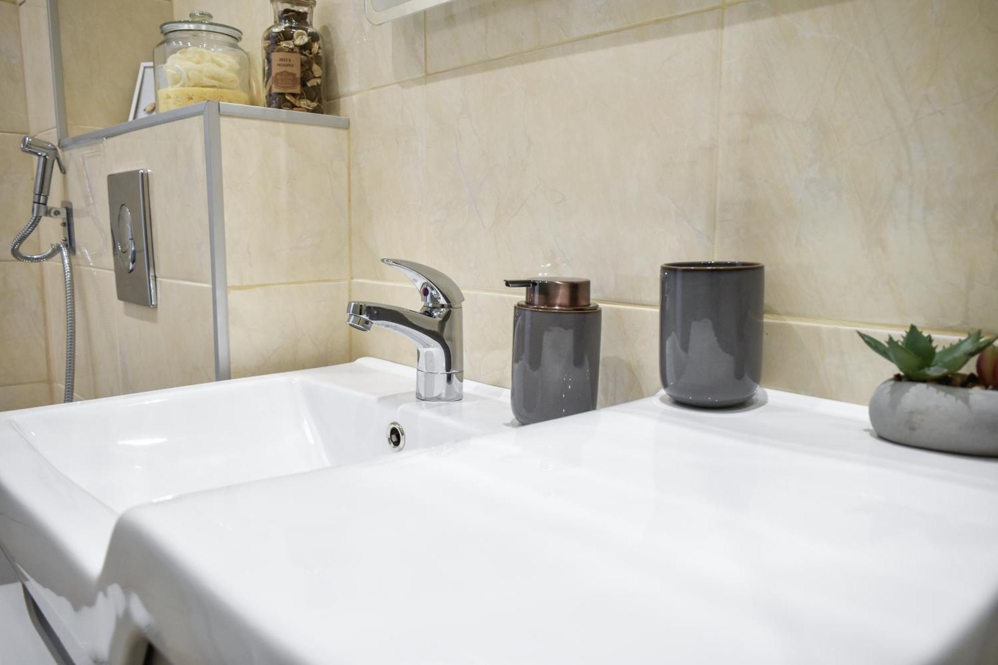 Duplex Condo Prime Location 2Bth 2 Studios Sofia Ngoại thất bức ảnh